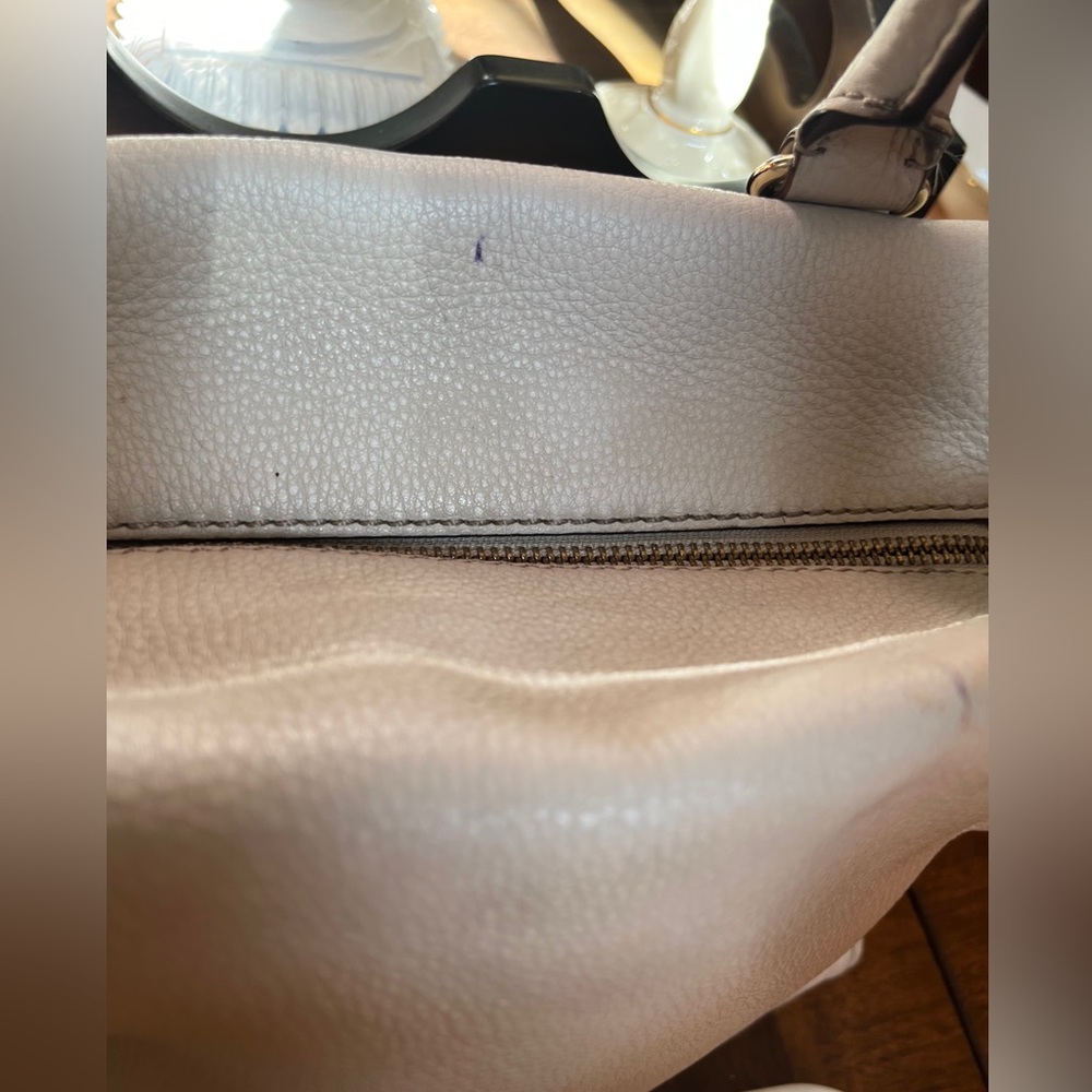 Kate Spade Cream Pebbled Leather Crossbody Bag w/Strap- GUC w/a few spots/stains - Picture 16 of 17